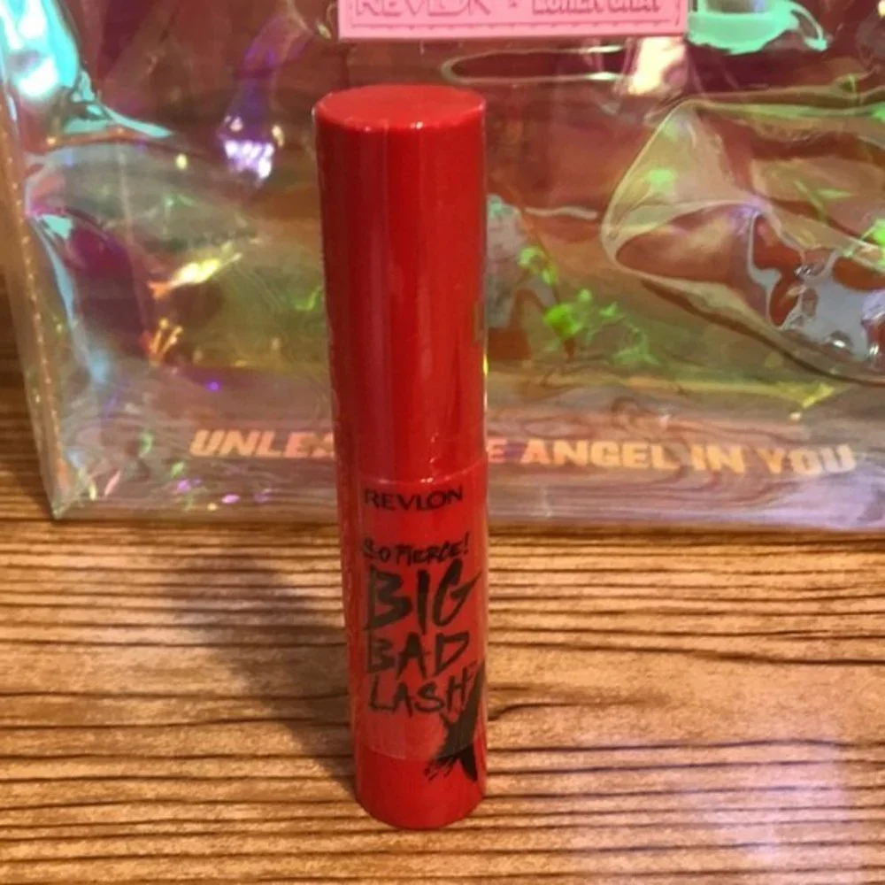 Revlon X Loren Gray Fierce Angel Makeup Collection‎
